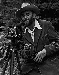 250px-Ansel_Adams_and_camera