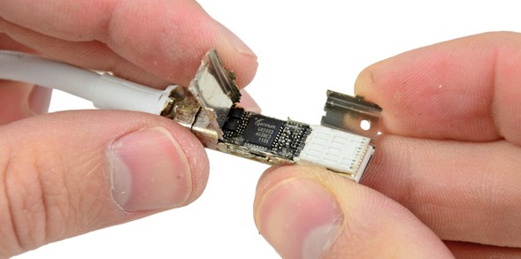 What Makes the Thunderbolt Cable Lightning Fast « iFixit Blog