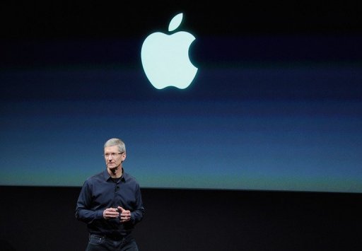 Tim-cook-presenting