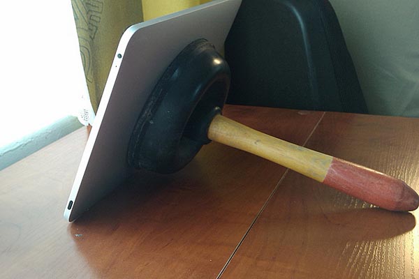 Ipad-plunger-stand-2 (1)