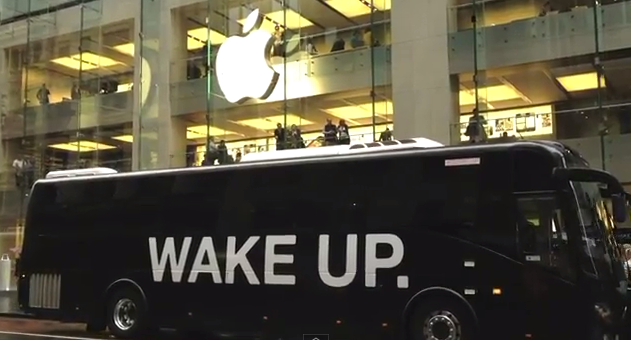 APPLE STORE PROTEST... _WAKE UP_? - YouTube-1