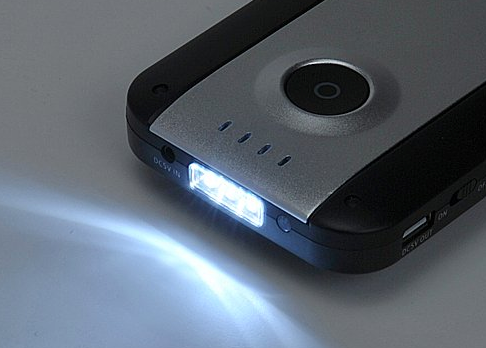 Amazon.co.jp： サンワダイレクト ソーラー充電器 iPad iPhone スマートフォン 対応 LEDライト機能 700-BTS006_ 家電・カメラ-1