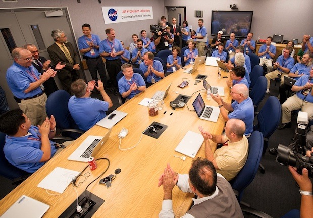 Macbook-pros-at-nasa-jet-propulsion-lab (1)